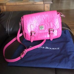 Dooney and Bourke small safari Crossbody